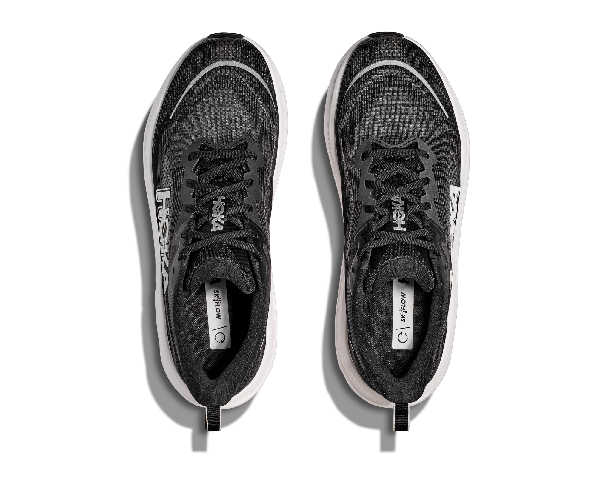 HOKA Skyflow M Black / White